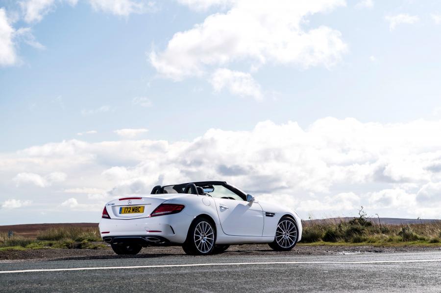  Mercedes-Benz SLC180 AMG Line (R172) 2016 года  (UK) (фото 32 из 40)